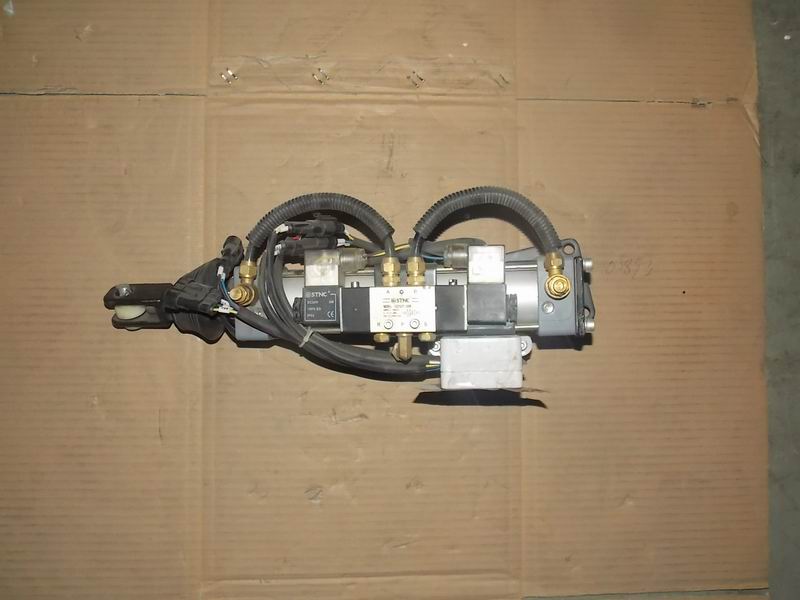 Pneumatic folding door pump, 24V, 350+180, delayed anti-clip