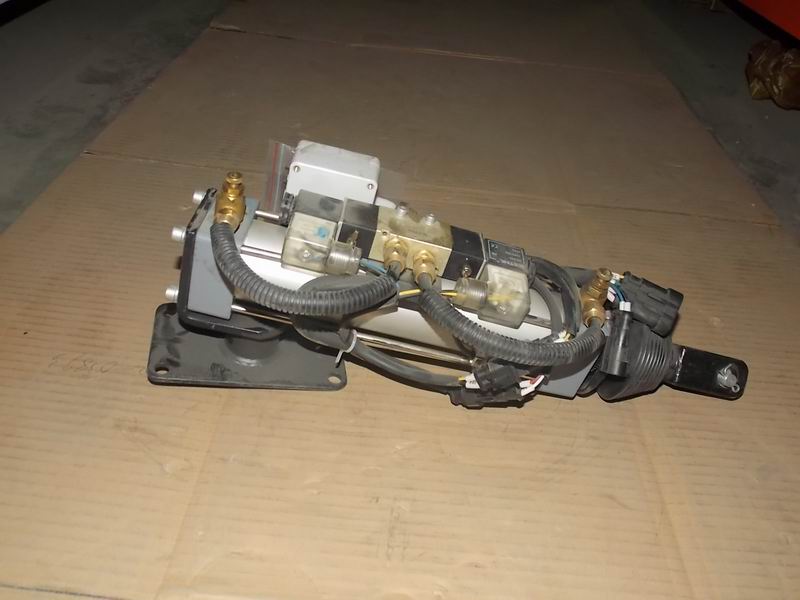 Pneumatic folding door pump, 24V, 350+180, delayed anti-clip-2