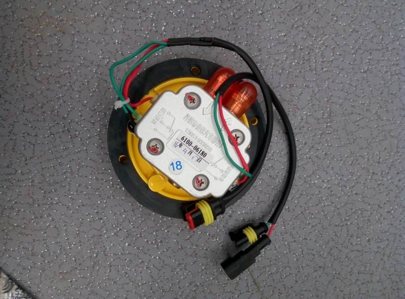 Door control valve, air circuit pressure regulating valve, car external air discharge valve (left connector)