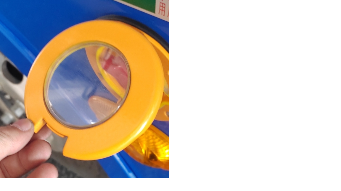 Passenger door emergency valve cover plate (-4 cover; new button structure); yellow