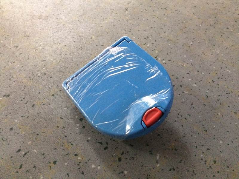 Passenger doorway pressure regulating valve, outside the vehicle rotary switch connector facing right-2