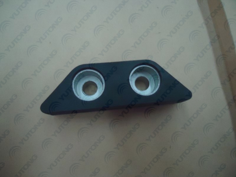 Door locking block, door leaf, aluminum door plastic-1