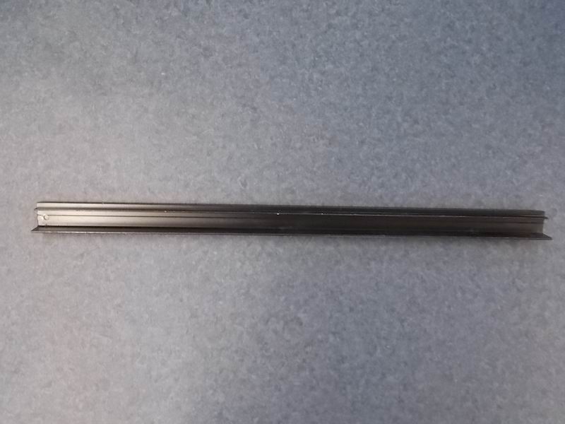 Passenger door leaf aluminum profile