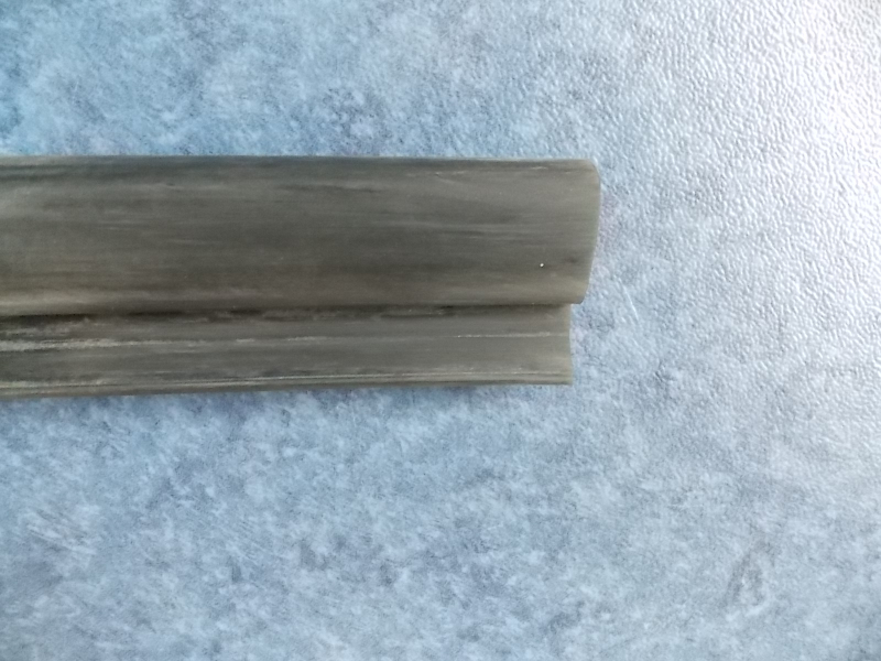 Sealant strip under the door-2