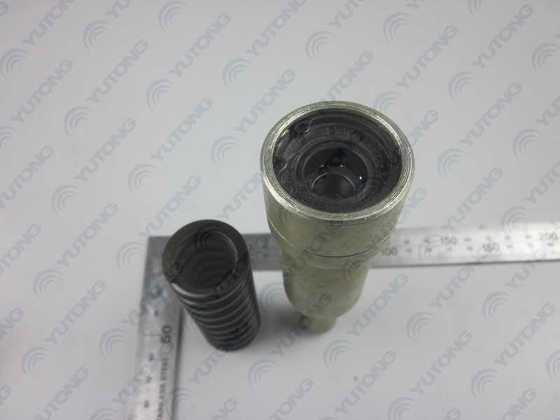 Door pump connector spring