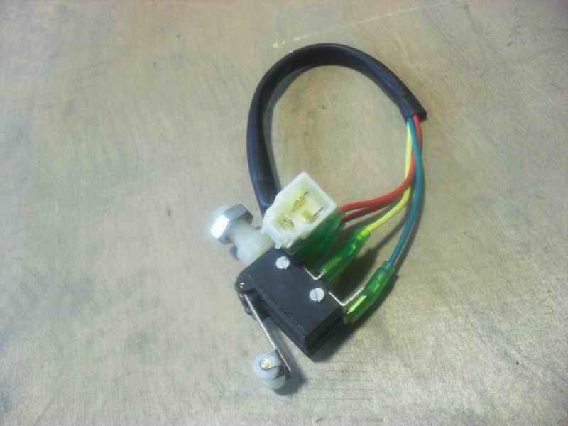 Door pump anti-clip switch-1