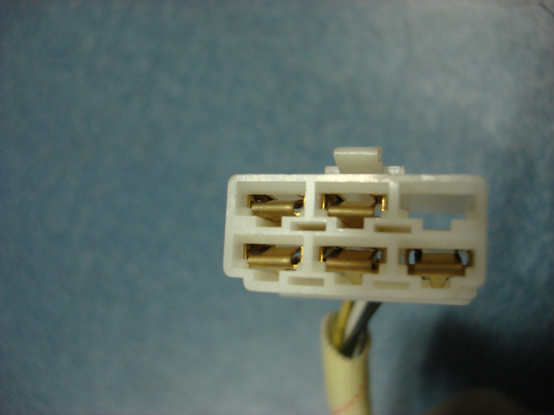 Passenger door anti-clip delay-1