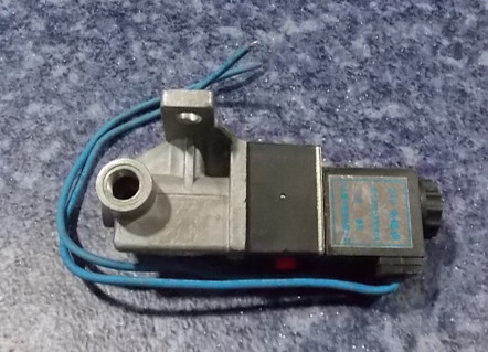 Straight pull pump solenoid valve