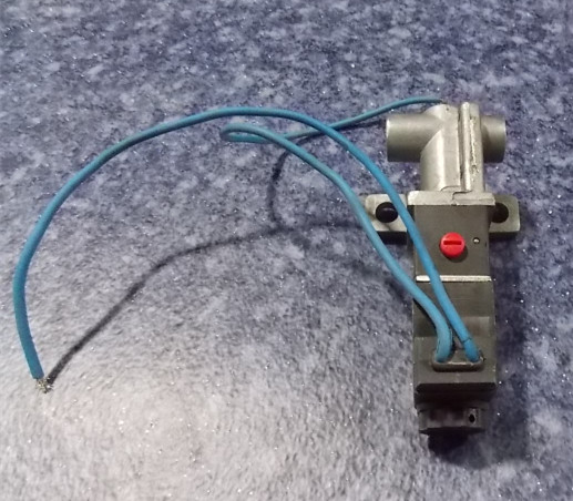 Straight pull pump solenoid valve-1