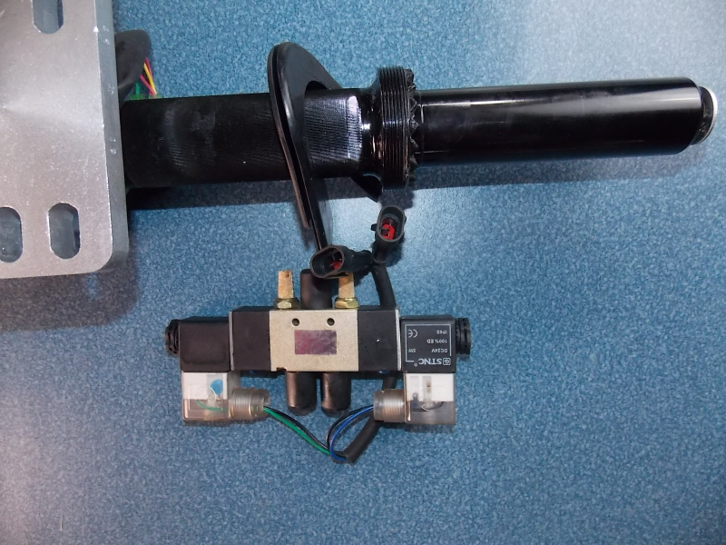 Door pump, external swing door, pneumatic, left rudder-1