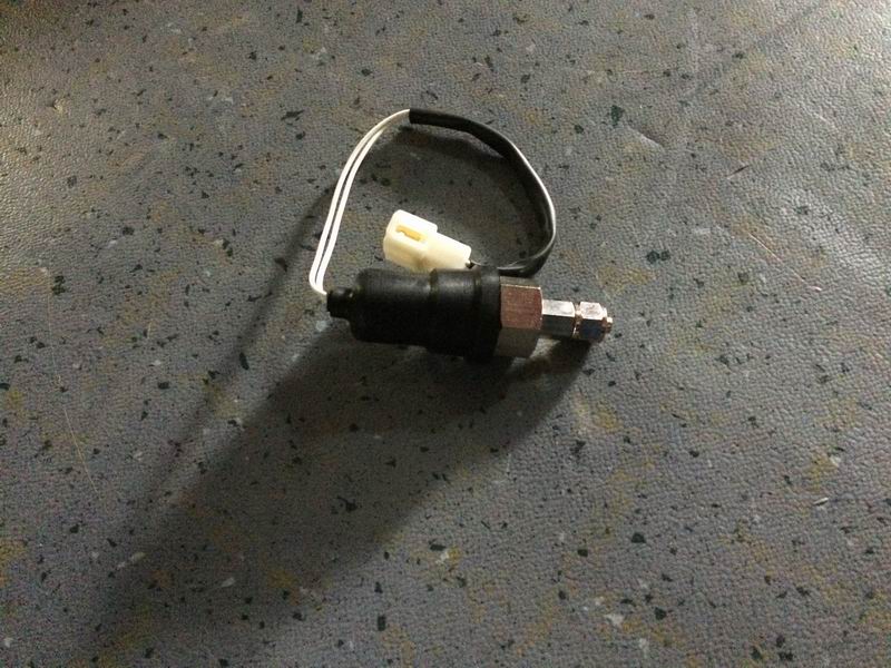 Pressure sensor assembly