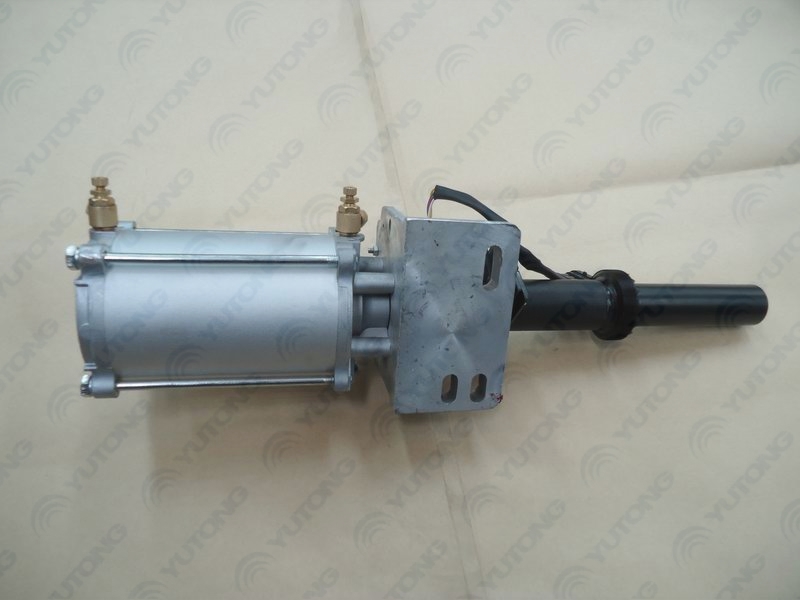 Pneumatic door pump; left rudder-3