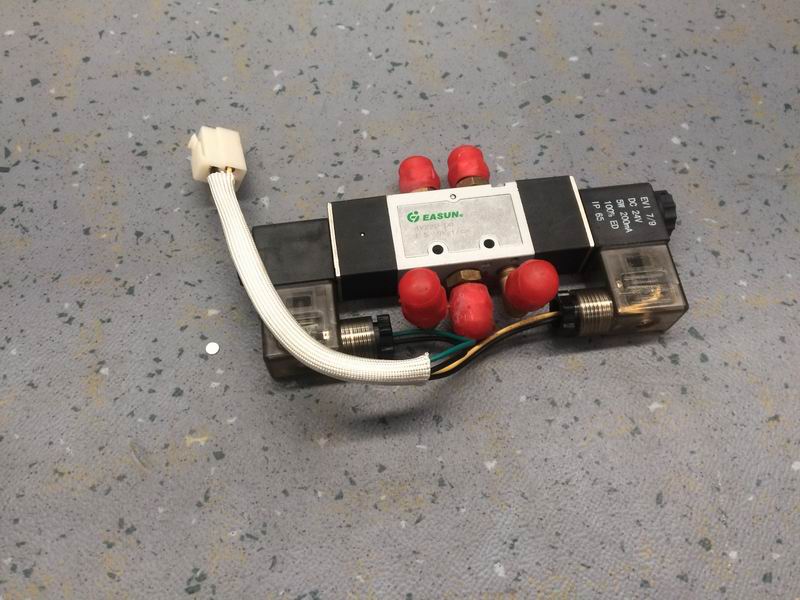 Электромагнитный клапан в сборе