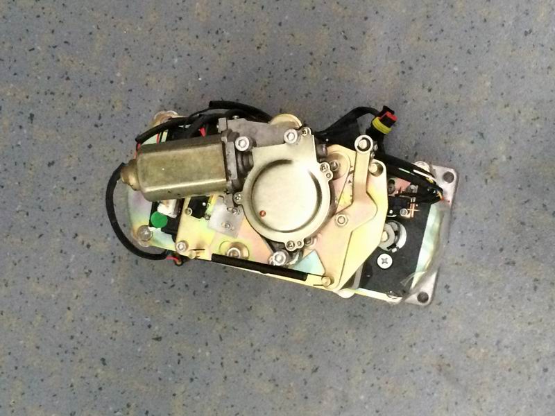 Electric folding door pump, right rudder, 24V, electronic anti-clip