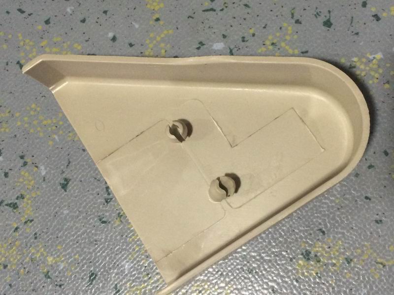 Декоративная крышка верхнего поворотного рычага