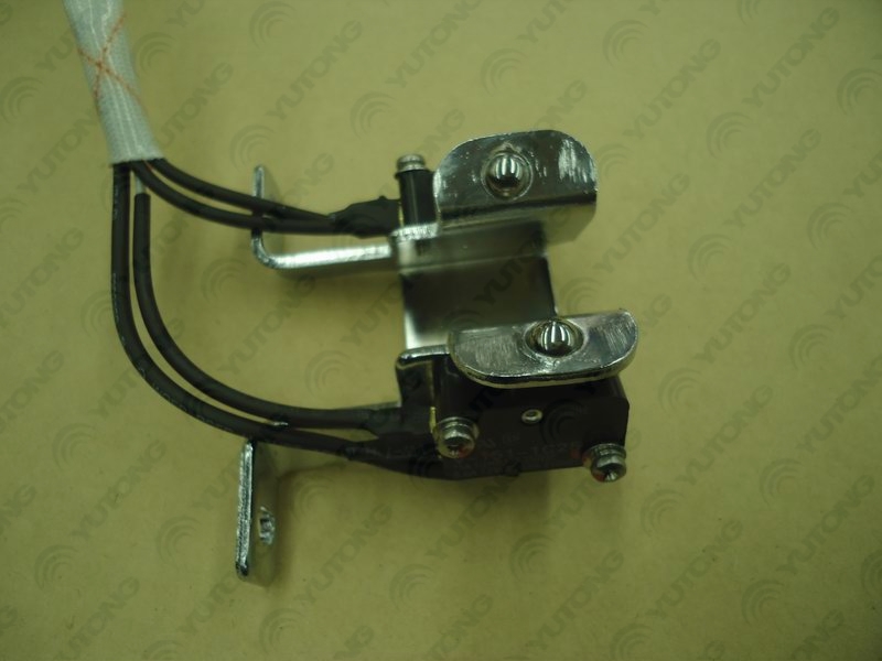 Centripetal switch bracket; Omron; plate thickness 2.5; left rudder