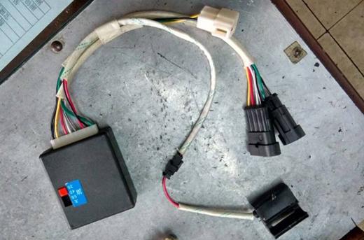 Anti-clip control box assembly; 10 holes of plug-in