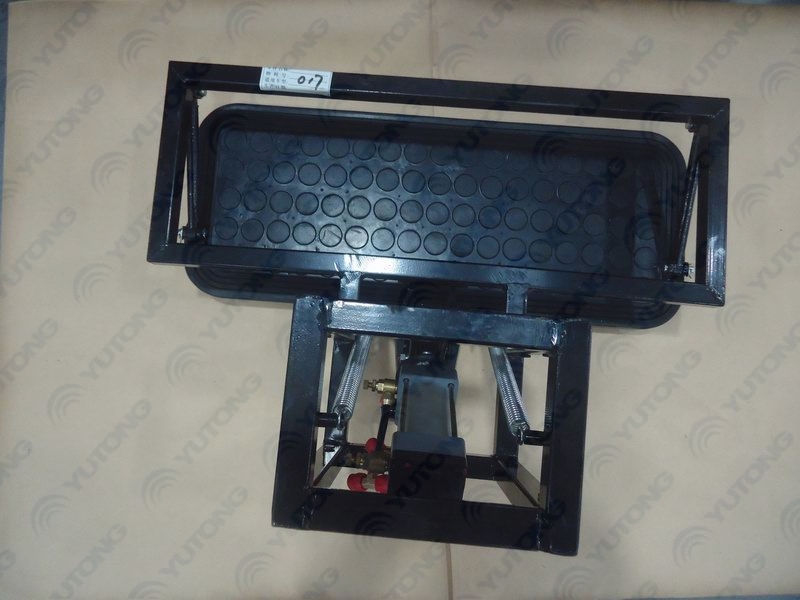 Activation step, pneumatic, 6120D-1