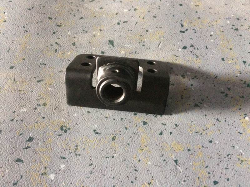 Монтажная пластина с шаровой головкой в ​​сборе