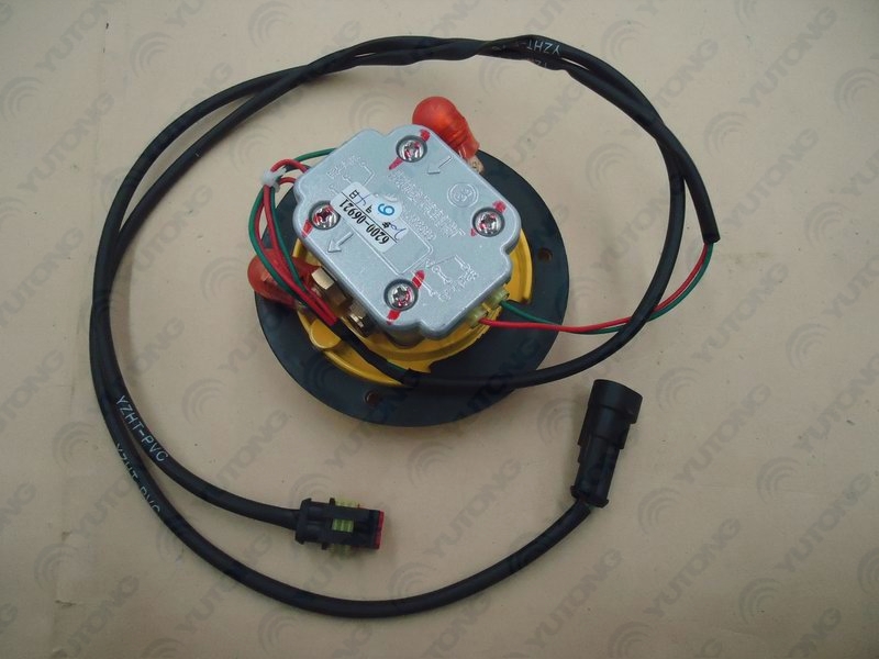 Door control valve, passenger door air pressure regulating valve joint facing upwards without Chinese