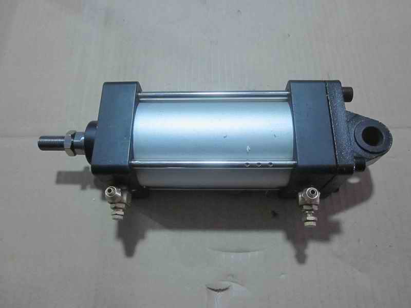 Front passenger door cylinder (6831)