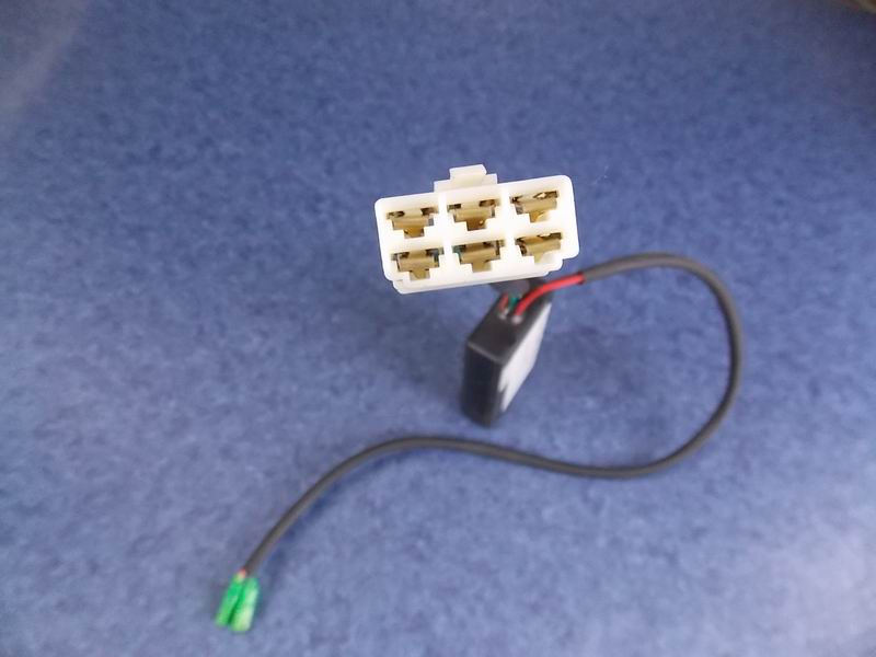 Пневматический блок управления с защитой от защемления