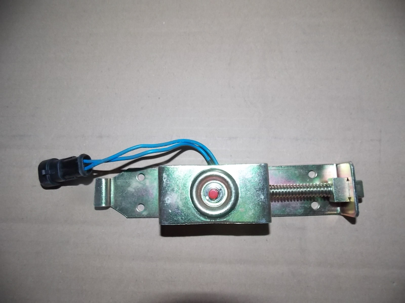 Alarm switch with bracket-2