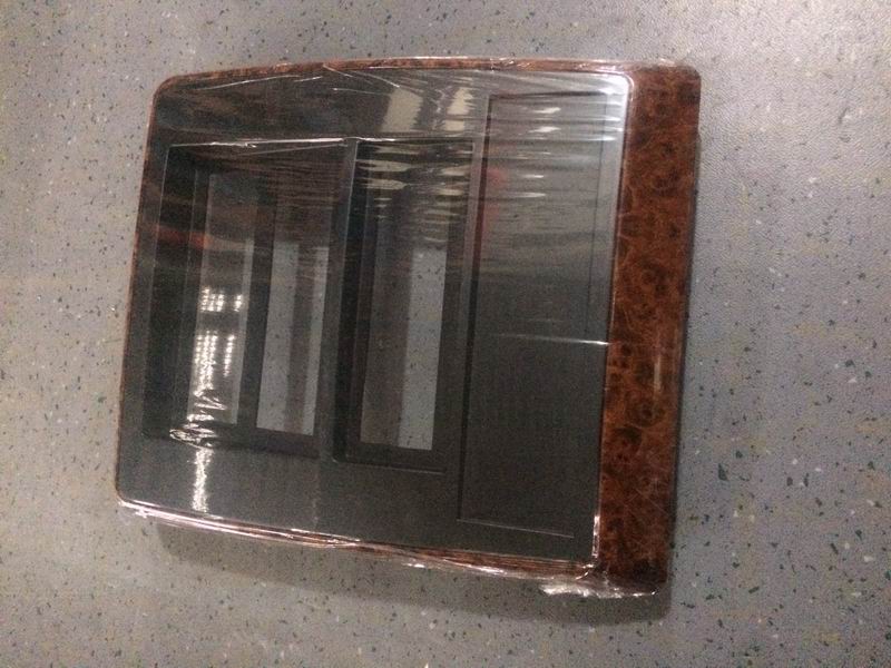 6122H9 Центральное управление, внутренняя часть, декоративные детали, матовый черный