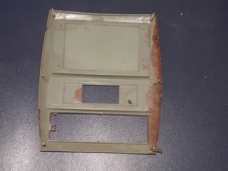 Приемно-выдвижная панель машины в сборе с зерном красного дерева-1