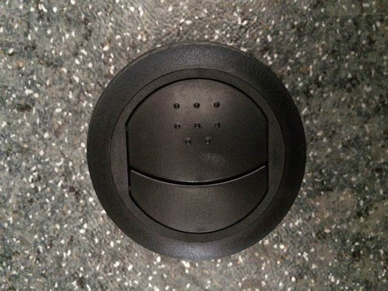 整体风道用秀气型哑光黑小圆形出风口-1