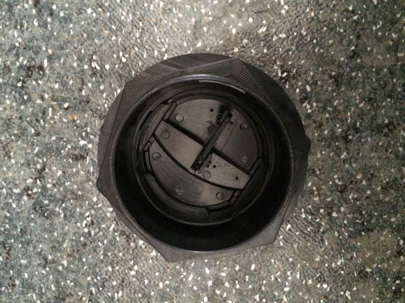 The overall air duct is made of delicate matte black small round air outlet