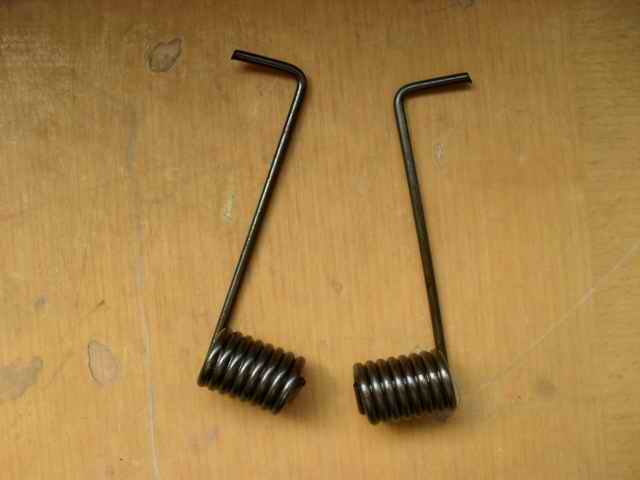 Tour guide chair return spring (including left and right/2 pieces)