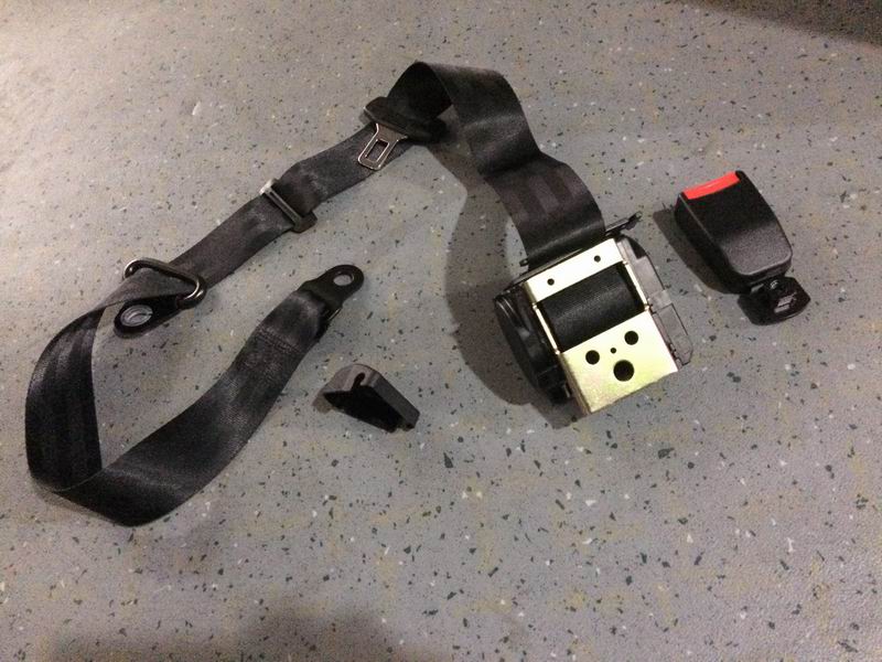 Three-point rolling black seat belt-vertical car feel-2