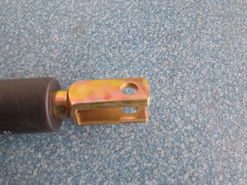 YT15 seat gas spring-1