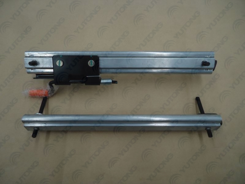 YT02(F01N) slide rail (for left seat) 30*30 profile-1