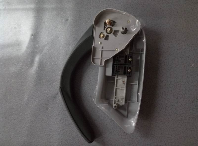 YTF032左侧扶手黑色下压式-前后可调（卷）-1