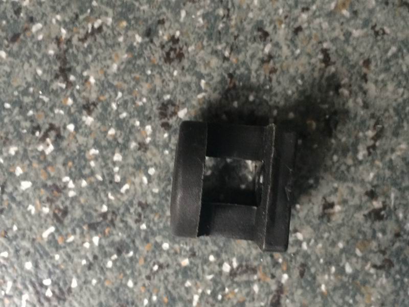 YT08A seat handle hook-1