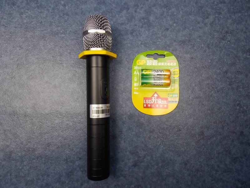 Wireless microphone, frequency point 795MHZ-1