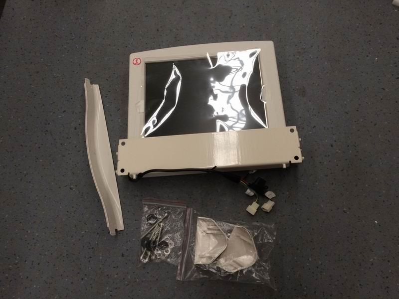 Monitor, 15 inches, ivory white, electric flip/No-2