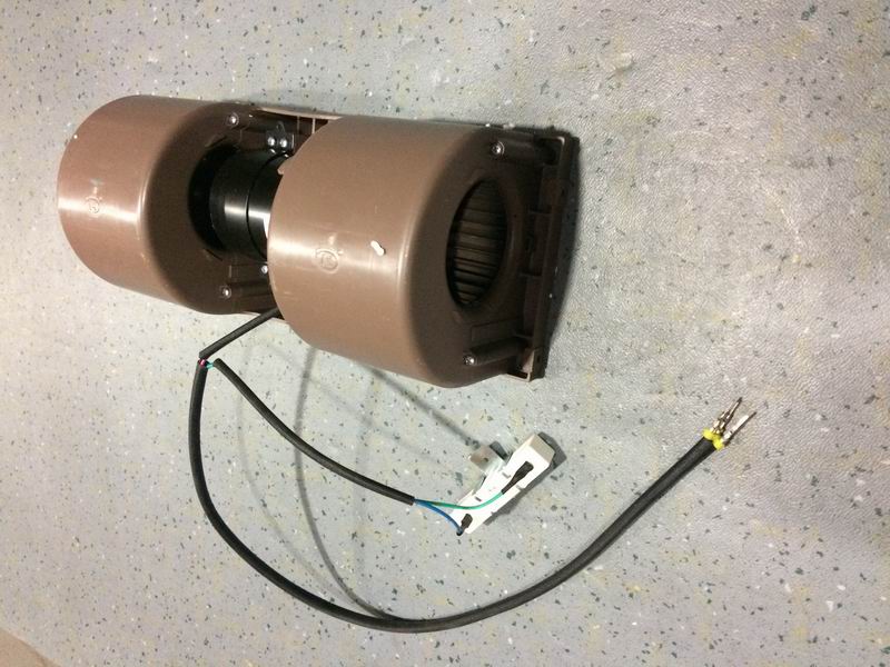 Warm air duct connection (6115D)-1