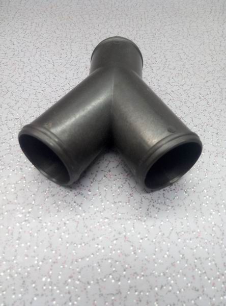 Tees for defrosting pipe connection