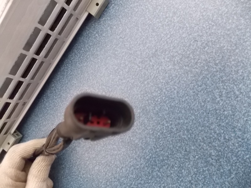 Wall-mounted radiator, both sides, water out-1