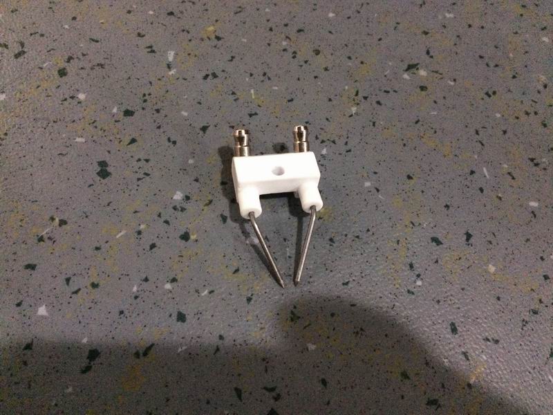 Электрод розжига; удалить то же самое, что и 8101-08323