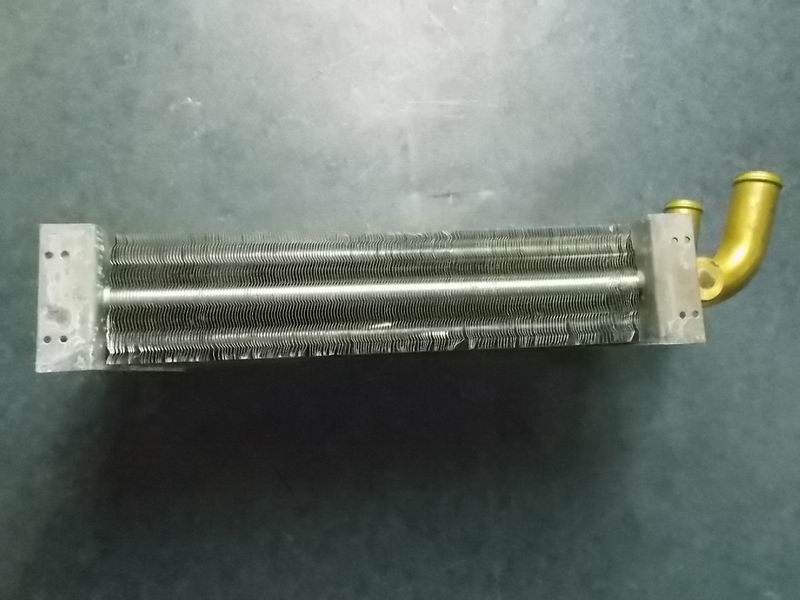 Резервуар для воды трубчатого типа