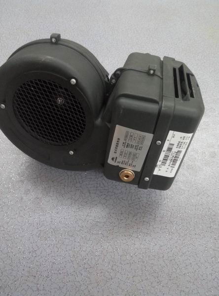 Box radiator, one side facing down, water outlet-2