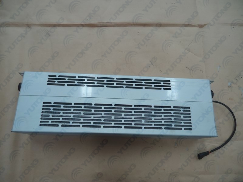 Wall-mounted radiator, both sides, water out