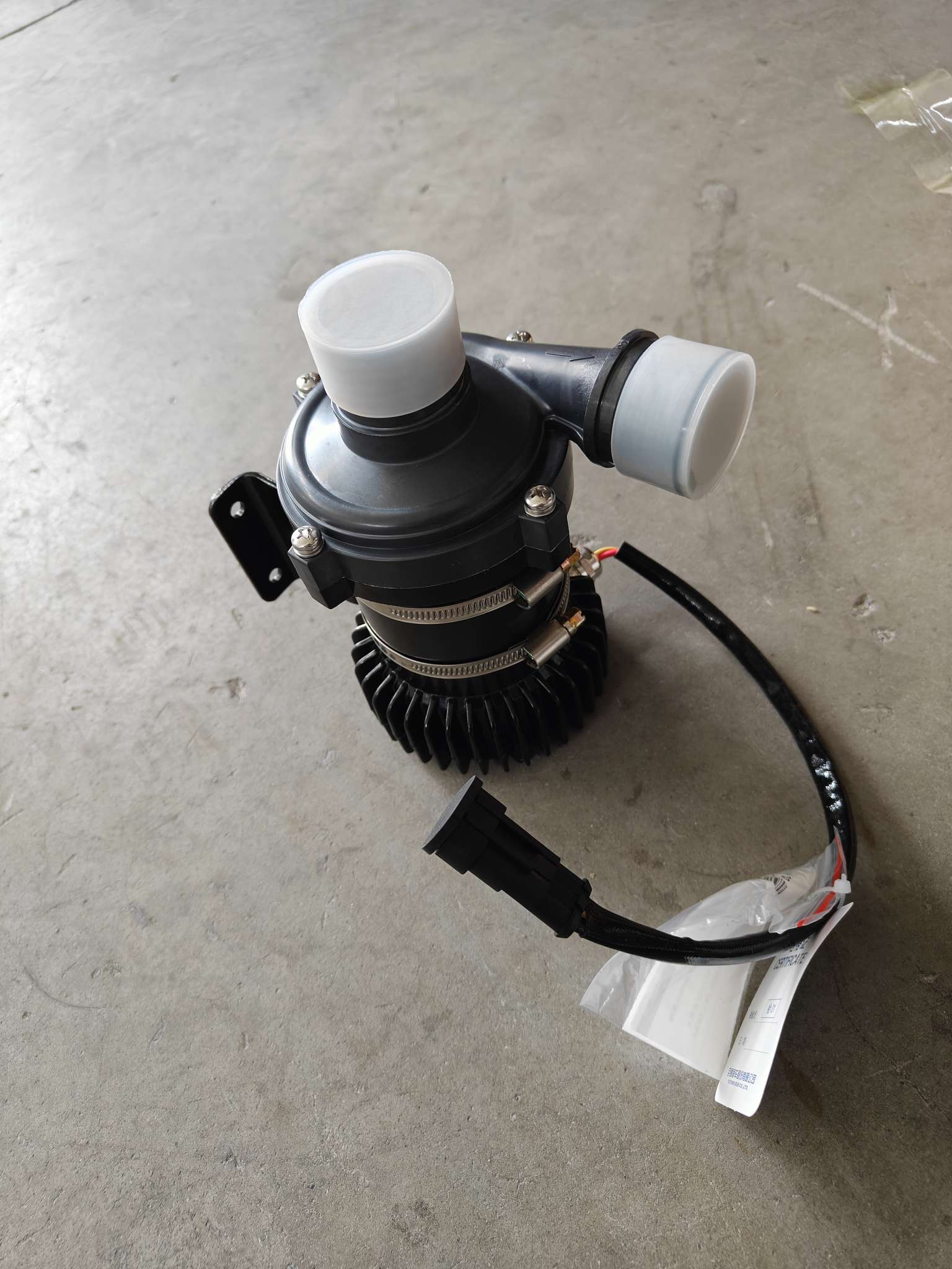 Water pump assembly, 2000L/h (2.0bar), 24V, Φ38-1