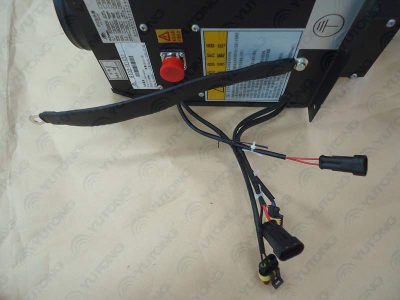 Электрическое устройство размораживания, одиночное нагревание, правое, внутри нормально открытое, снаружи регулируемое.