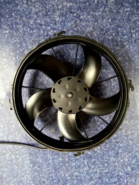 Condensing fan; can be replaced by 8114-00232