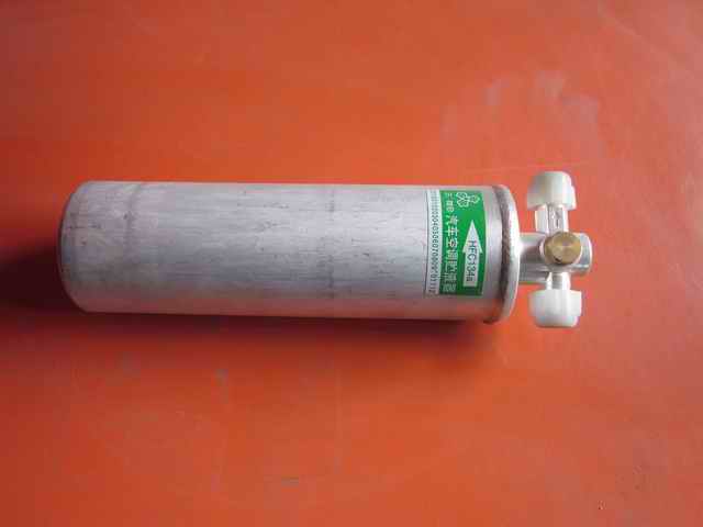 Liquid storage dryer